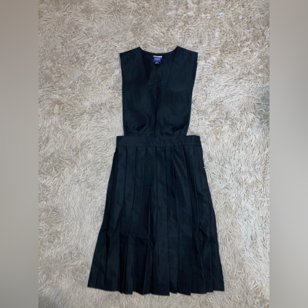 Elegant Black Sleeveless Dress